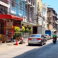 ร้านโชคดี เบ้ไฮ้ลิ้ม วงเวียน22 หมูหยองโชคดี สาขาวงเวียน22