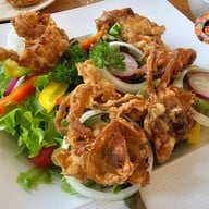 WanDeeDee Cafe X Restaurant