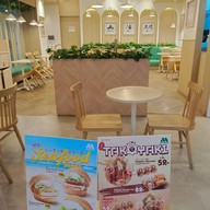 บรรยากาศ MOS BURGER เซ็นทรัล พระราม 2