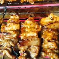 สลัดโรล & หมูปิ้งโบราณ