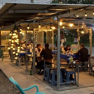 หน้าร้าน เขยอีสาน พาแซ่บ บ้านกรด