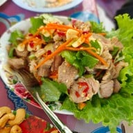 น้ำตกริมธาร