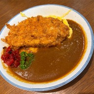 On the Table เอสพลานาดรัชดา