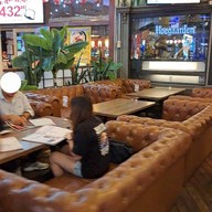 บรรยากาศ 7th Street bar&bistro เมกา บางนา