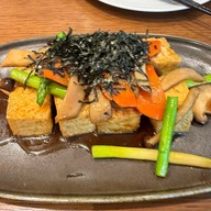 On the Table เอสพลานาดรัชดา