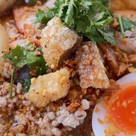 ก๋วยเตี๋ยวหมูโบราณ บ้านนคร สาขาสันติสุข