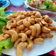 น้ำตกริมธาร