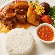 อาหารไทย รสมือแม่ ข้าวหมูอบสับปะรด คอหมูย่าง อาหมูขี้โม้ ตลาดบ้านโนนม่วง