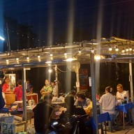 หน้าร้าน เขยอีสาน พาแซ่บ บ้านกรด