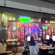 The Factory Original 90 Bar & Restaurant ไม่มี