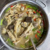 ราชาข้าวต้ม ผักบุ้งลอยฟ้า (นายอ้วนเจ้าเก่า) ถนนเทพรักษ์