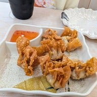 เมนูของร้าน หงกี่ เป็ดย่างสูตรฮ่องกง