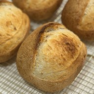 The Catch Up Bakeroom — Artisan Sourdough & Brunch Café ลาดกระบัง