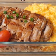 นมใหญ่ มิตรอุดม 🎉 ข้าวไก่เทอริยากิ ไข่ข้น ชาไทย เฟรนฟายชีส ขนมปังเนยนม