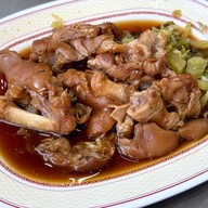 เมนูของร้าน ก๋วยจั๊บนายเอ็ก (Nai Ek Roll Noodle) เยาวราช (primary branch)