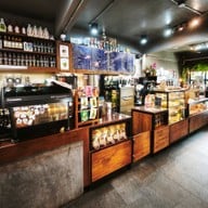 บรรยากาศ For Foo Cafe' ฟอร์ฟู่คาเฟ่ ถนนหลักเมือง จังหวัดสุรินทร์