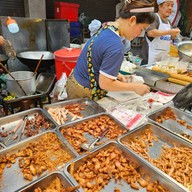 หมูทอดชินจัง สาขาพัฒน์พงษ์1