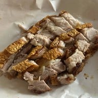 ธานี ข้าวหมูแดง - หมูกรอบ อารีย์