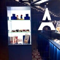 บรรยากาศ Montagne L'art De La Glace มาร์เก็ท เพลส ทองหล่อ