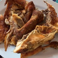 ไก่ย่างระเบียบ เขาสวนกวาง ในเมือง