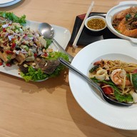 เมนูของร้าน Wake Up Coffee & Bistro