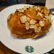 Starbucks โรงพยาบาลบางปะกอก 1