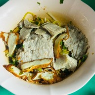 ก๋วยเตี๋ยวหมู่บ้านบึงเจ้าเก่า ต้นตำรับ (นายบักหุน) ซอยธนาคารกรุงไทย