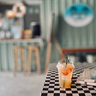 ร้านกาแฟ BOOK BEACH หทัยราษฎร์ 39 กาแฟสด ชาปักษ์ใต้รสเข้มข้น ร้านกาแฟหน้าเคซี2