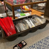 ผัดไทยไฟทะลุ King Power รางน้ำ