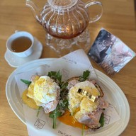 The Catch Up Bakeroom — Artisan Sourdough & Brunch Café ลาดกระบัง