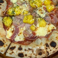 13 Degrees North : Neapolitan Pizza 13 Degrees North : Neapolitan Pizza