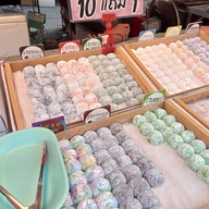 บรรยากาศ อังโกะ ไดฟูกุ ตลาดนัดเสือใหญ่อุทิศ