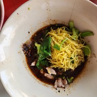 ก๋วยเตี๋ยวเรือป.ประทีป คุณจอน เสาธงหิน