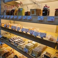 ยูเอฟเอ็มเบเกอรี่เฮ้าส์ ธนิยะ