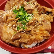 Sukiya J Park Sriracha
