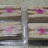 ยูเอฟเอ็มเบเกอรี่เฮ้าส์ ธนิยะ