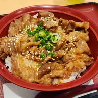 Sukiya J Park Sriracha