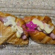 ยูเอฟเอ็มเบเกอรี่เฮ้าส์ ธนิยะ