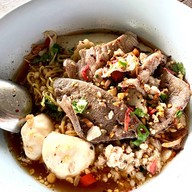 เมนูของร้าน ก๋วยเตี๋ยวตาม้วน