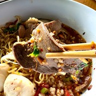 เมนูของร้าน ก๋วยเตี๋ยวตาม้วน