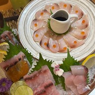 MAGURO Sushi เอสพลานาด รัชดาภิเษก
