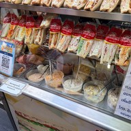 ฟาร์มเฮ้าส์ อารีย์