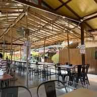 ร้านโค้งน้ำ บ้านแหลม