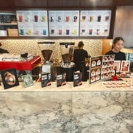 BROTHERS & SISTER CAFE -