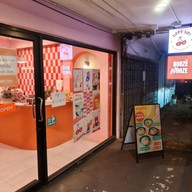 Nooze Nooze ก๋วยเตี๋ยวต้มยำ -