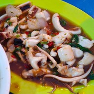 ต้มยำหัวปลาเฮียอ้วน