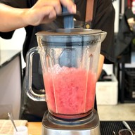 บรรยากาศ ปั่นละมุน สมูทตี้&ผลไม้ปอกพร้อมทาน ตลาดโกกิน งามวงศ์วาน 6 แยก 21