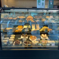 Starbucks สาทรสแควร์