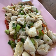 ครัวต้นมะพร้าวเคียง ม.บูรพา
