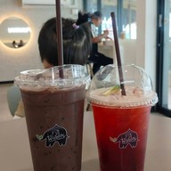 เมนูของร้าน PunThai Coffee ตลาดนาทอง